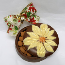 Poinsettia on Lid / Round Chocolate Box