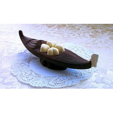 Chocolate Gondola, Venetian Style!